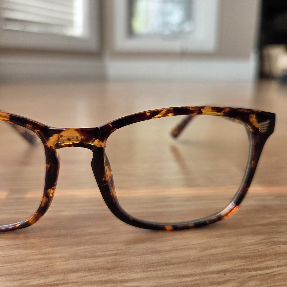 Tortoise Shell Blue Light Glasses - Picture 3 of 5